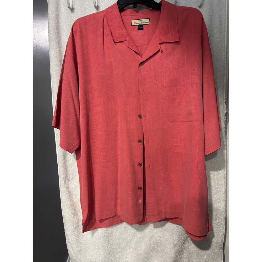 Tommy Bahama,‎ XL buttom up, silk shirt, preowned, (item90)